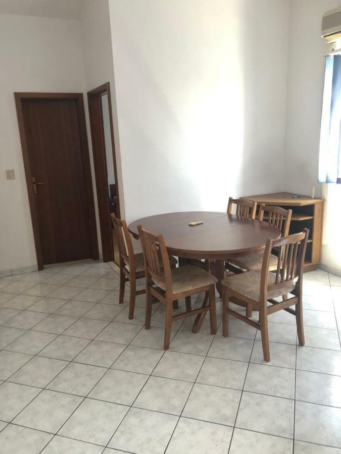 Apartments With Private Parking Baška Voda Exterior foto